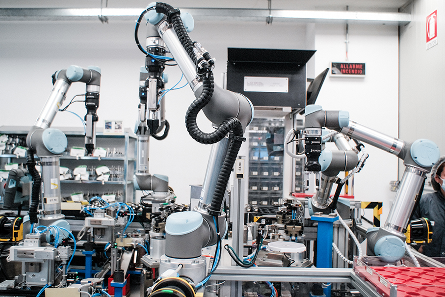 Universal Robots automazione flessibile cobot Mecspe
