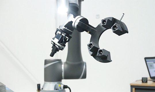stampaggio iniezione stampa 3D strumenti robot