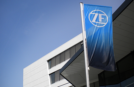 servizi digitali automotive partnership ZF Microsoft