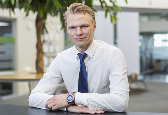 Universal Robots nomina Kim Povlsen