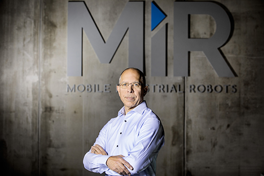MiR-Mobile-Industrial-Robots-fusione-AMR-Walter-Vahey
