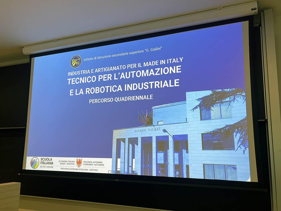 Omron iter formativo automazione robotica industriale Istituto Galileo Galilei Bolzano