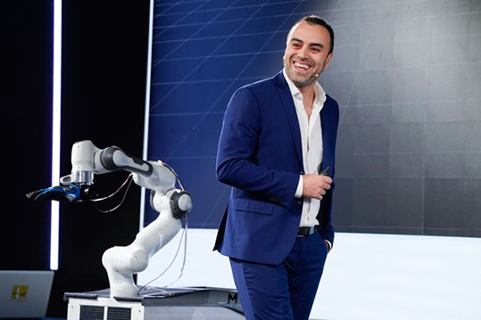 HRII Human robot interaction interfaces cobot AI Arash Ajoudani IIT