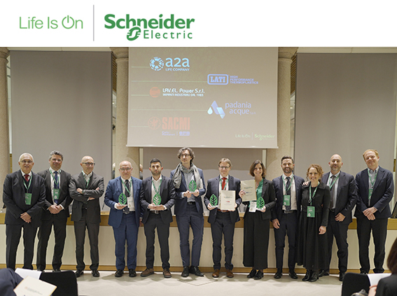 Schneider-Electric-premiazione-Sustainability-Impact-Awards