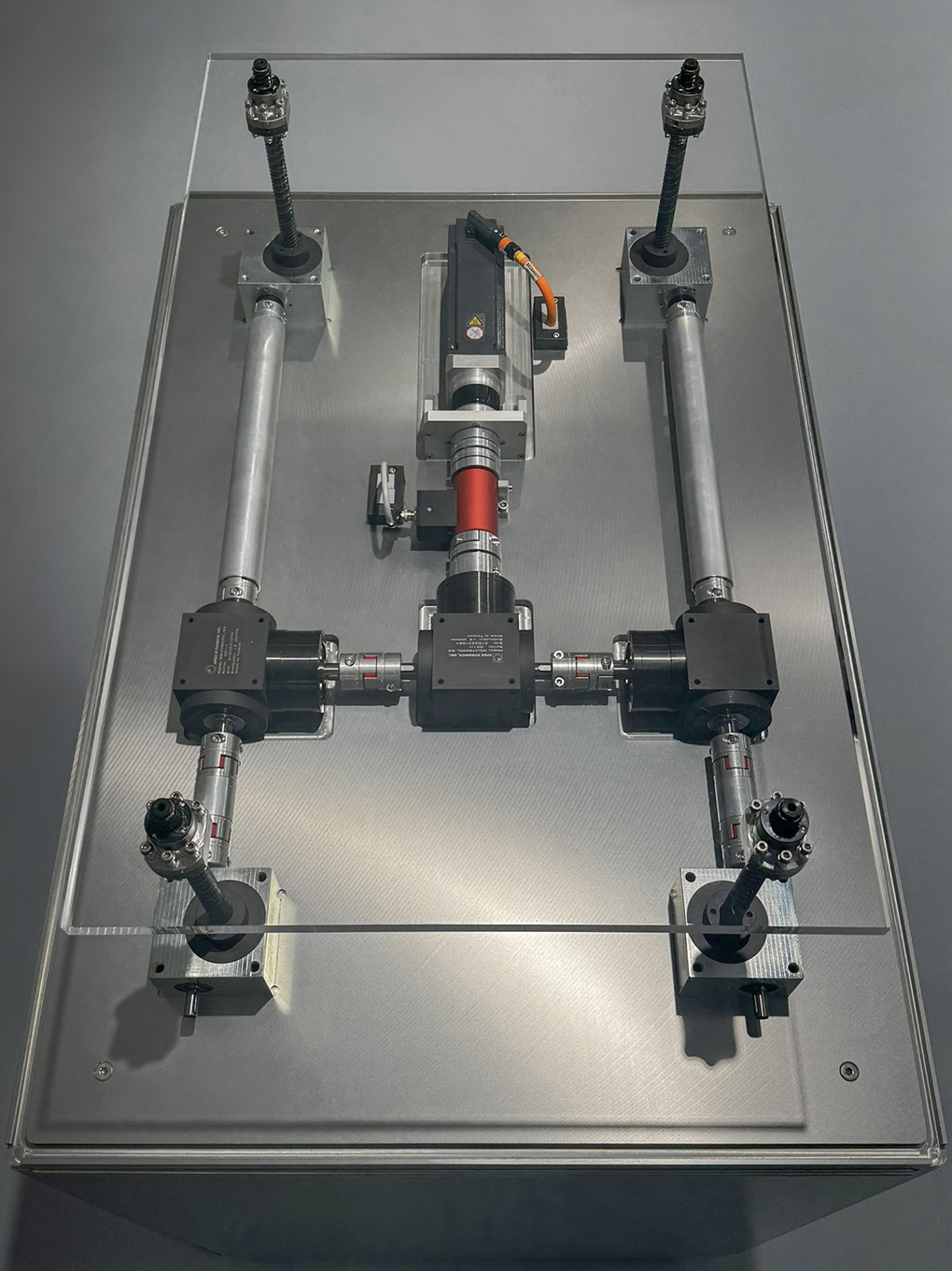 Gruppo Mondial automazione tecnologie settore packaging Ipack Ima Catena Cinematica