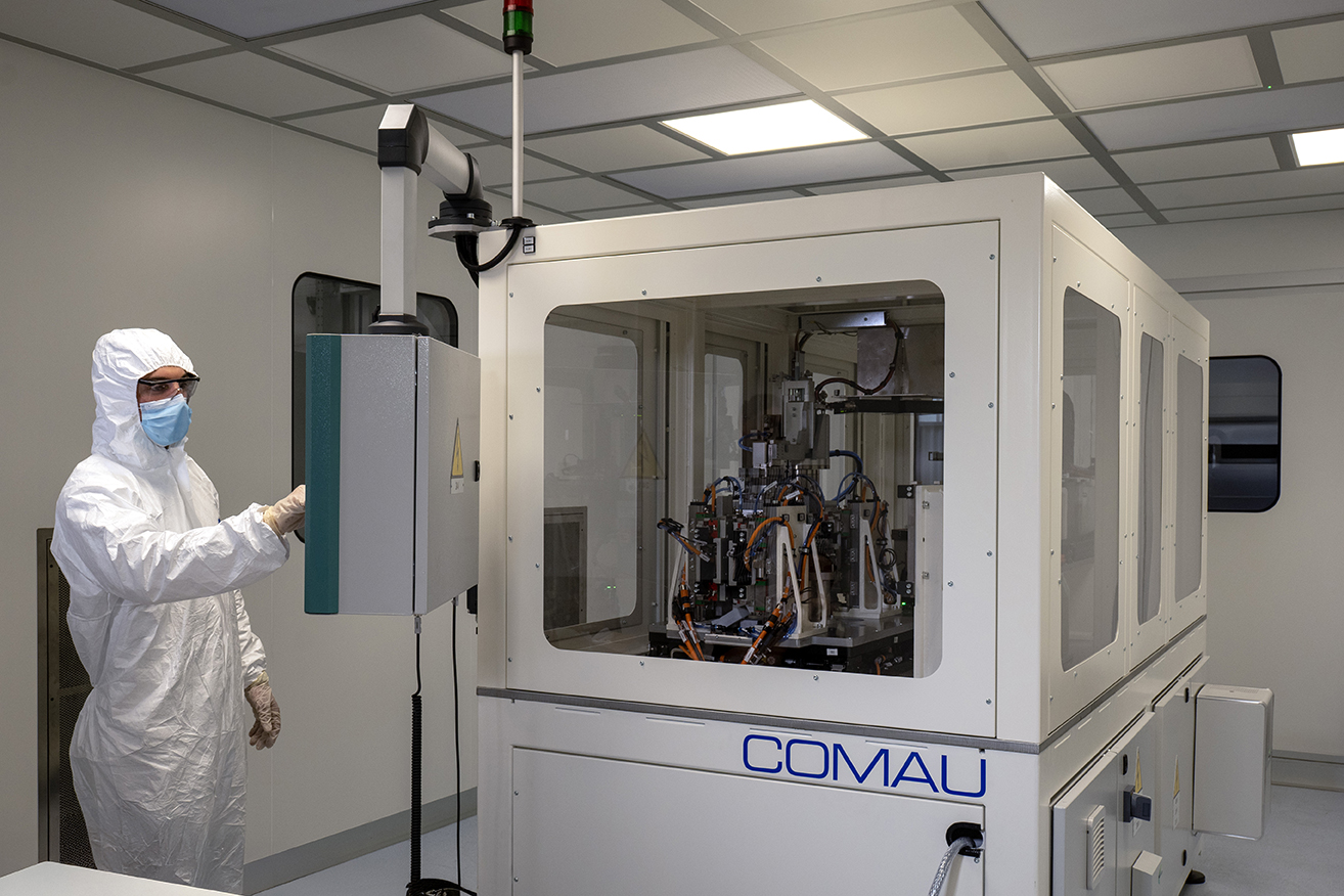 Comau dry room produzione celle ioni di litio e litio metallico tecnologie stato solido