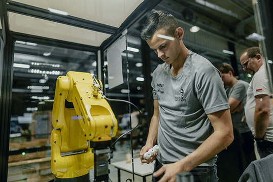 Fanuc-WorldSkills-campionati-competenze-robotica