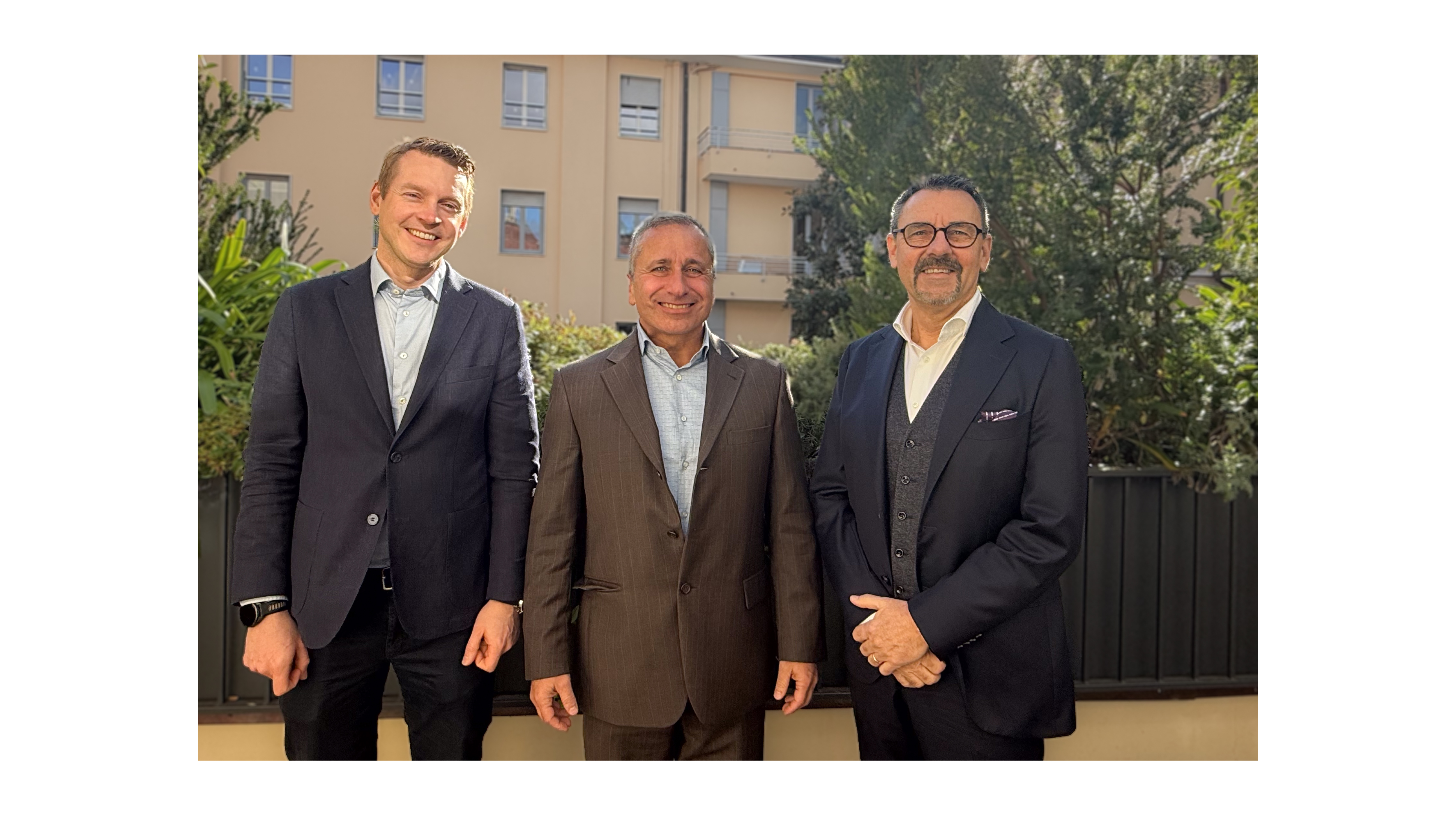 Lowe Fällmar, Group VP Acquisitions and Business Development, Andrea Gambusera CEO and co-owner of Hydronit S.r.l., Lars Fredin, Group CEO of Dacke Industri